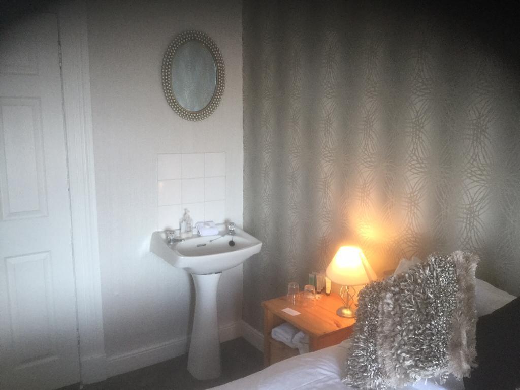 Ashlea House Otel Portrush Oda fotoğraf